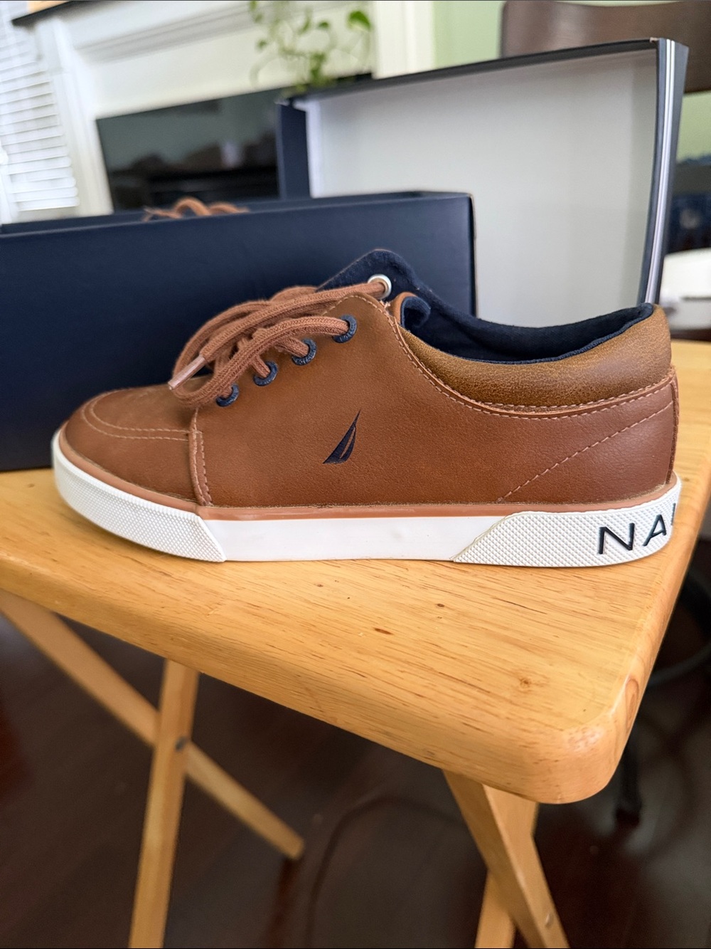 Nautica Boys Brown Leather-Style Low Top Sneaker
